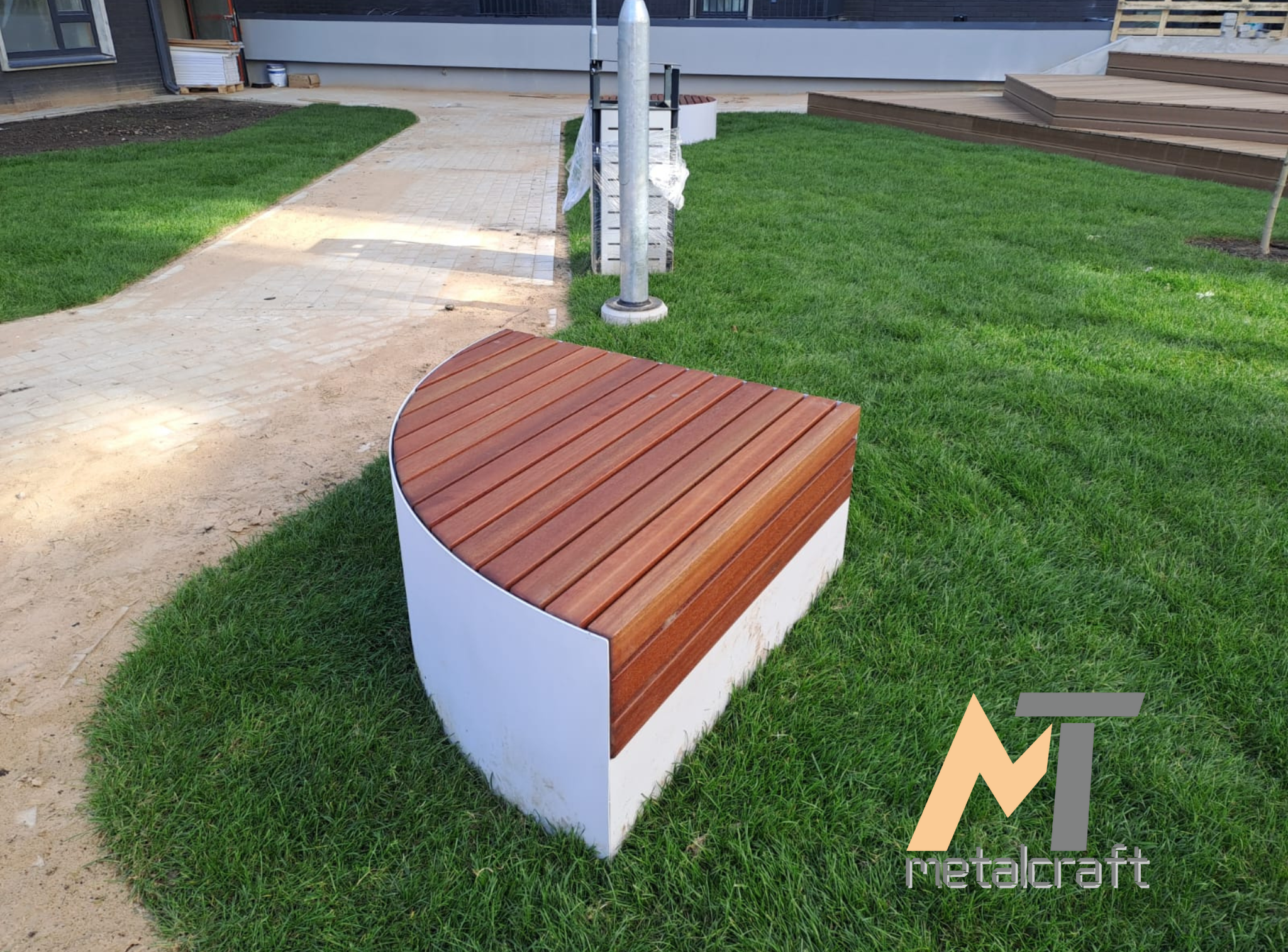 METAL BENCH FOR OUTDOORS - Image 3
